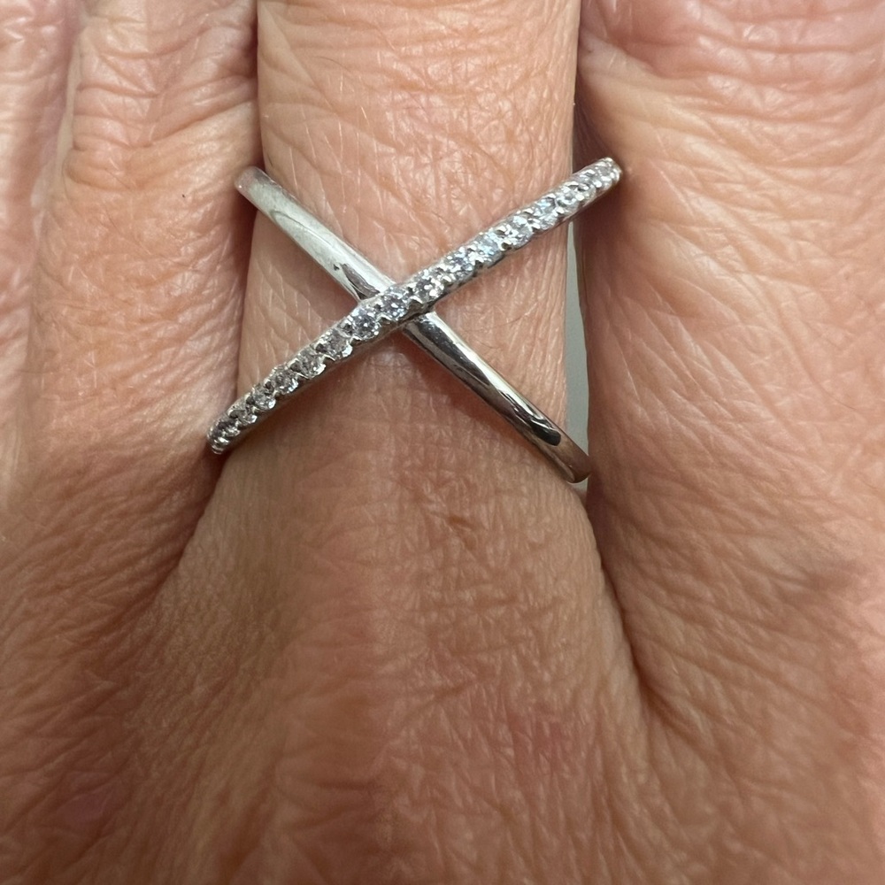 Dazzling Silver Crossover Ring